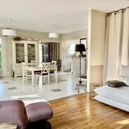 Family House Σπίτι διακοπών *