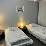 Family House 라로셸
